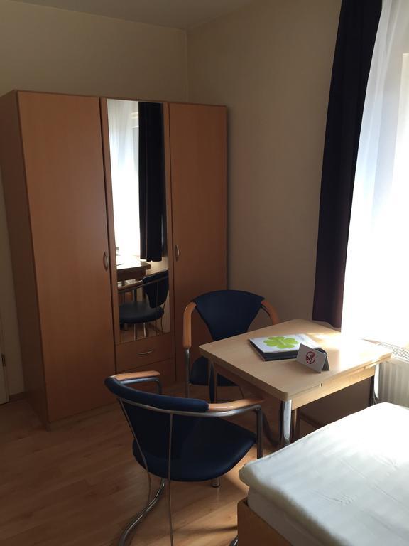 Hotel Restaurant Zagreb Köln Kültér fotó
